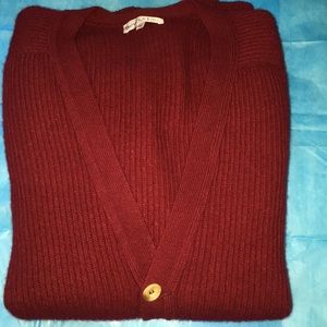 Men’s cashmere vneck cardigan